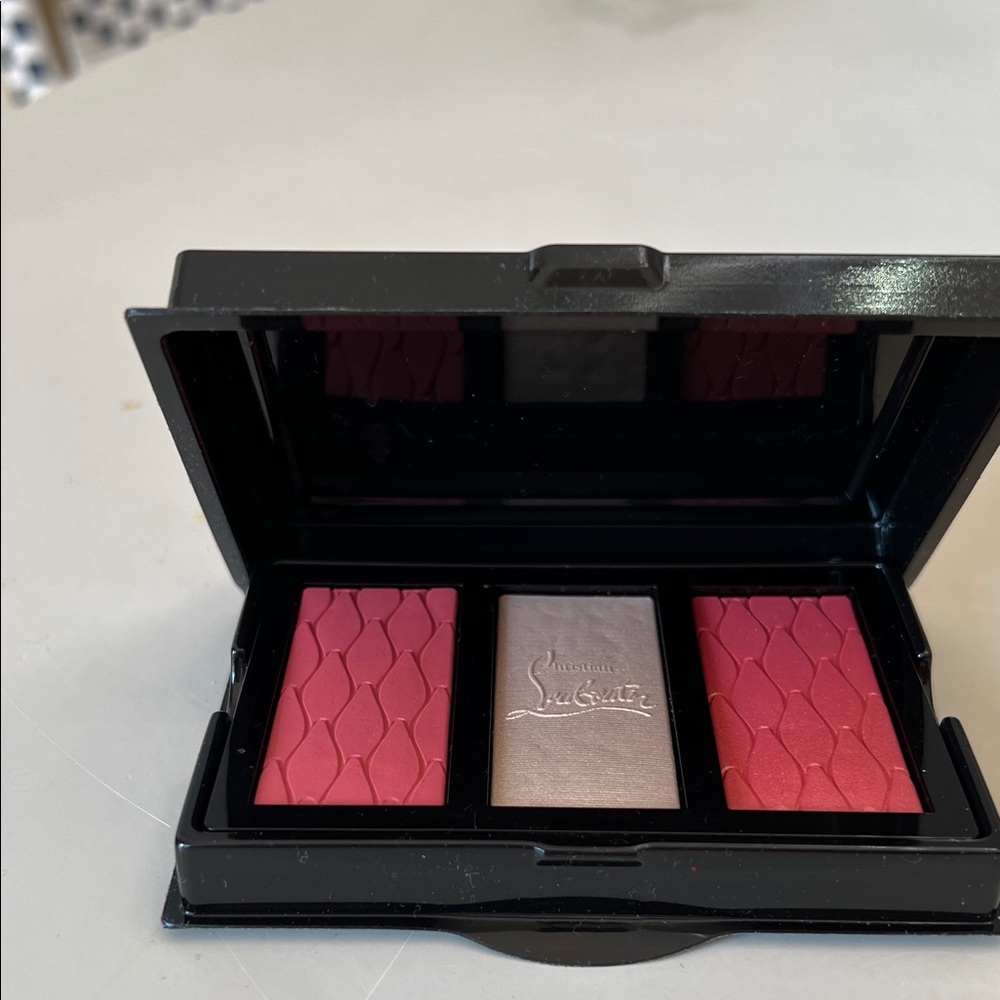 Christian Louboutin La Palette blush and highlighter New